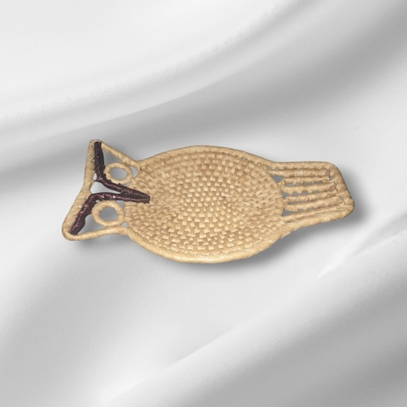 Handcrafted Owl Rattan Brooch - Picture 2 of 3